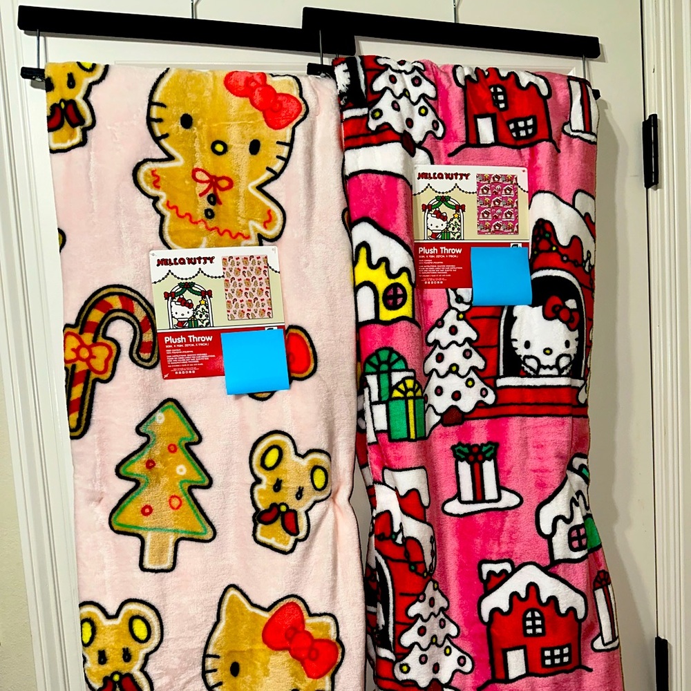 BOTH Hello Kitty Gingerbread COOKIE PINK plush THROW blanket Mouse and House one